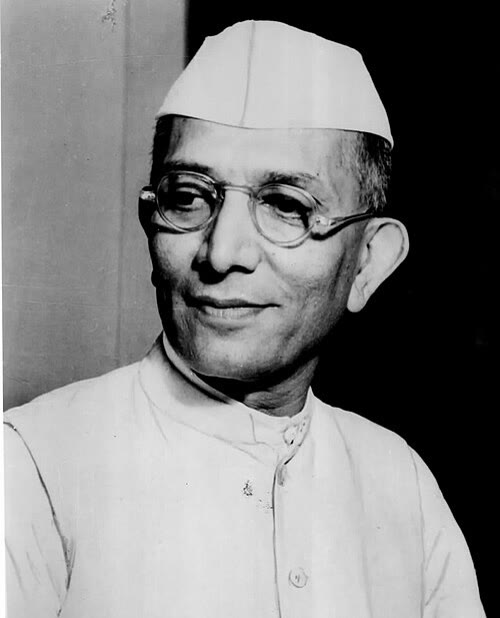 मोरारजी देसाई
